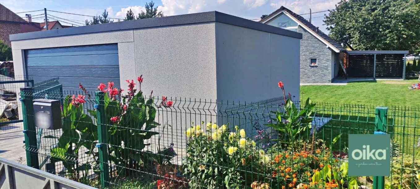 Montovaná garáž pre 2 autá realizovaná pri rodinnom dome