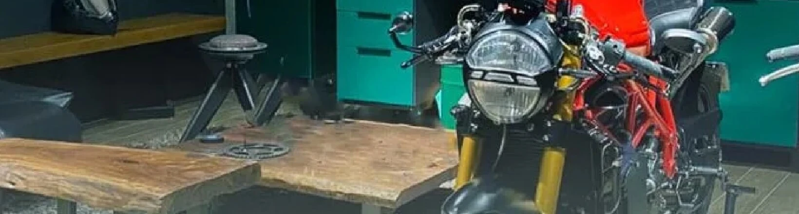 Garáže na motorku