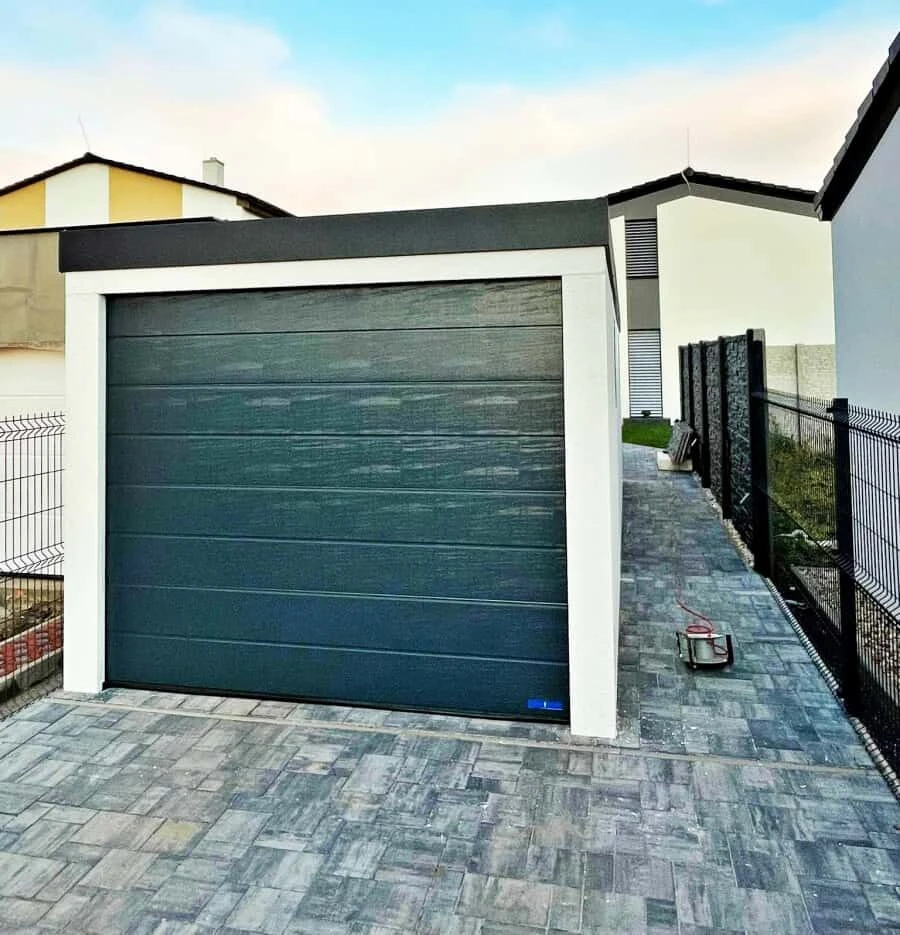 Sekčné garážové brány