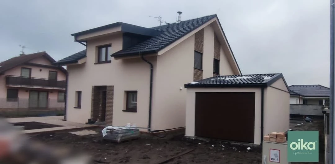 Garáž pre 1 auto so sedlovou strechou