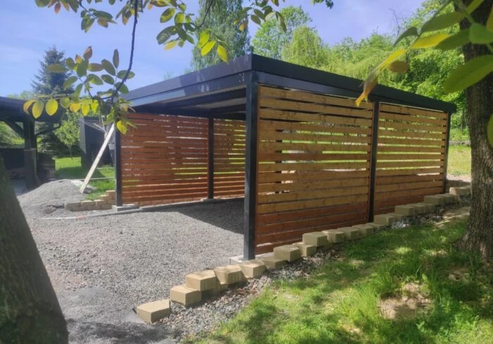 Montovaný prístrešok pre 2 autá s rozmermi 5x5m