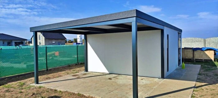 Montovaný záhradný domček s prístreškom, šikmá strecha